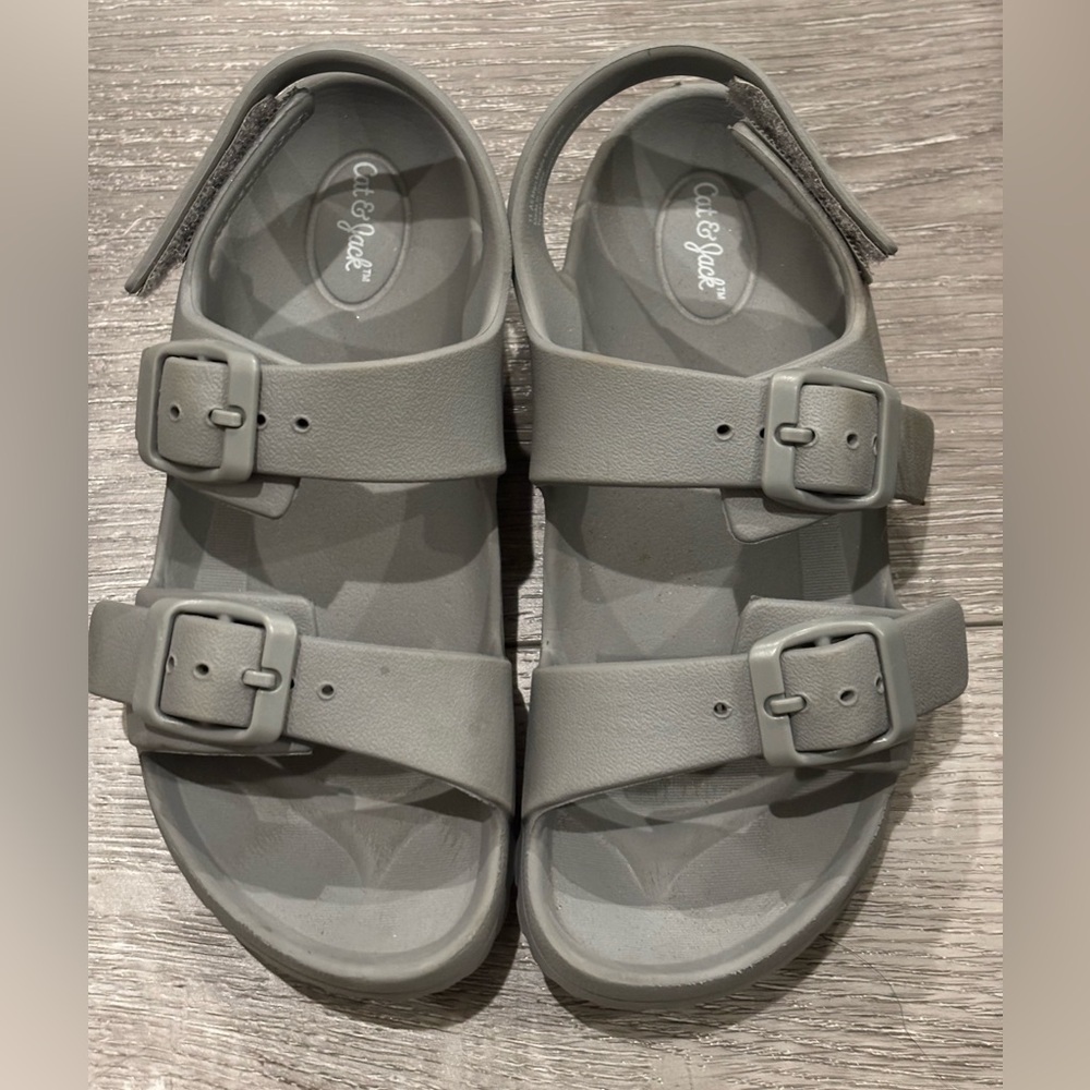 Cat & Jack Kids' Gray Buckle Sandals